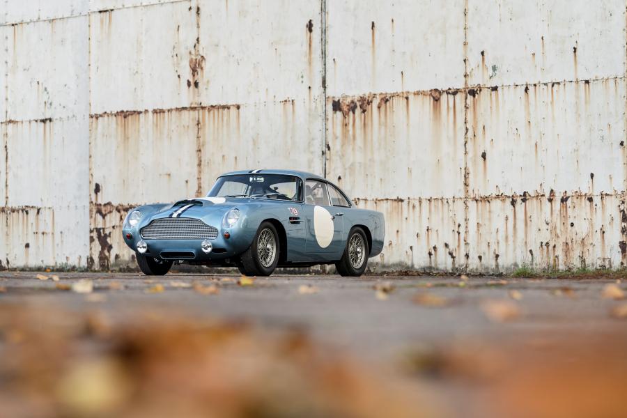  Aston Martin DB4 GT Continuation 2017 года  (UK) (фото 10 из 90)